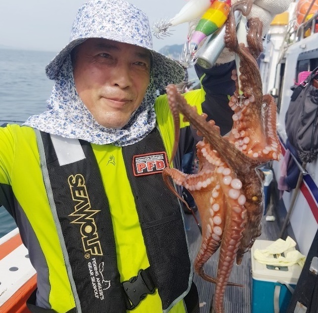 여수 돌문어 다녀왔습니다.